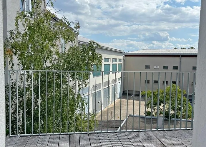 Altbaujuwel Mit Terrasse, 21 アパート *